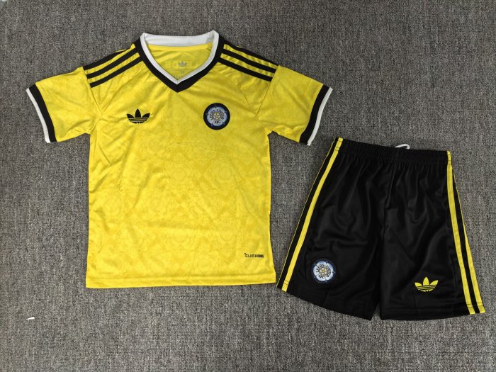 26/27  Leeds United Away kids kit
