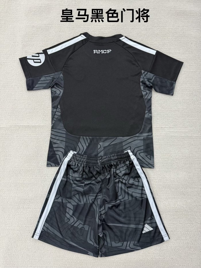 26/27 Real Madrid goalkeeper kids kit green