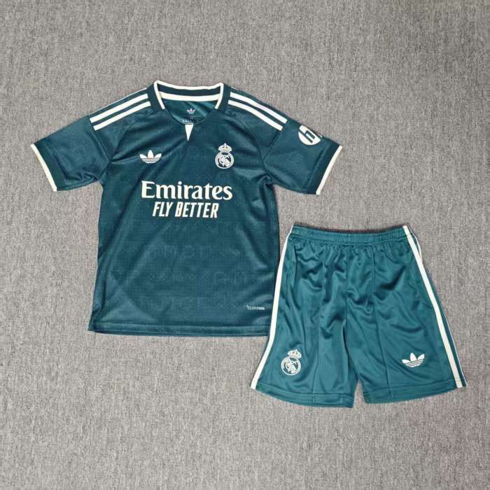 26/27 Real Madrid away kids kit
