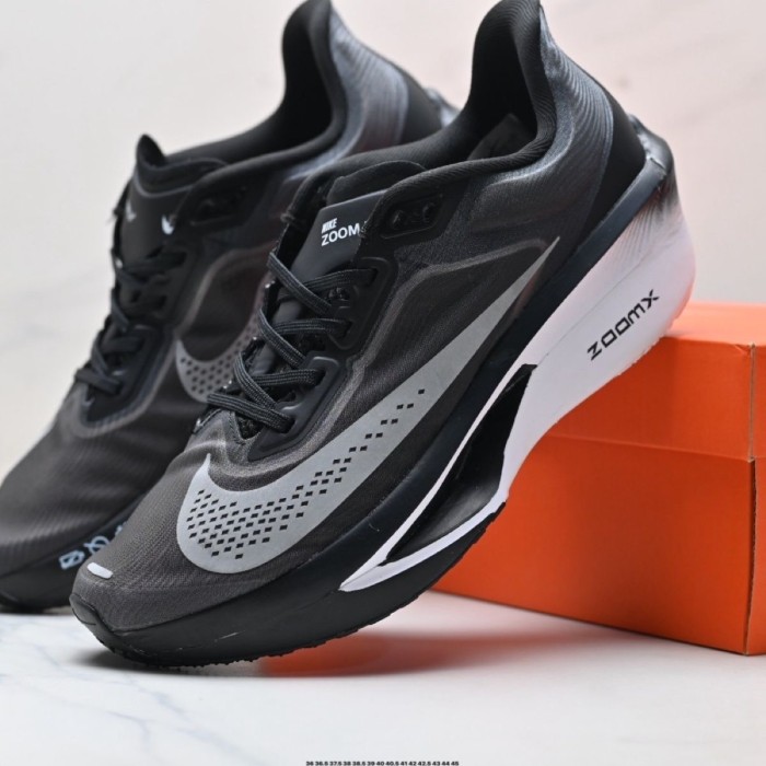 Nike ZOOM FLY6 Carbon Plate