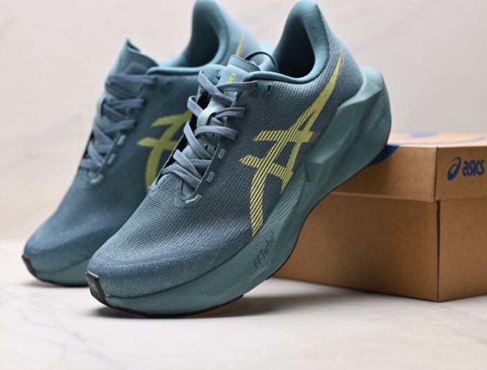 ASICS GEL-NOVABLAST 6