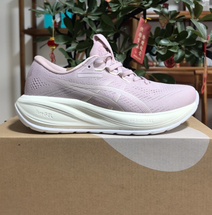 ASICS GEL-CUMULUS 28