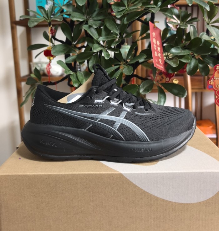 ASICS GEL-CUMULUS 28