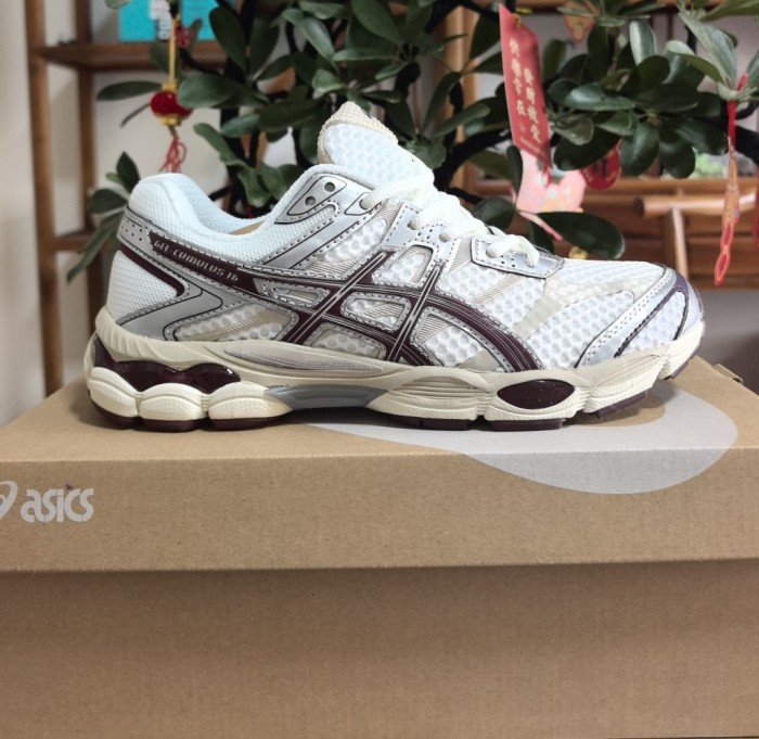 ASICS GEL-Cumulus 16