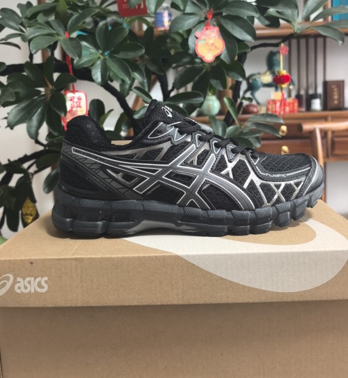ASICS GEL-KAYANO 20