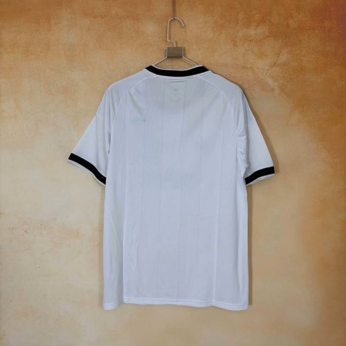 26/27 Frankfurt away football jersey
