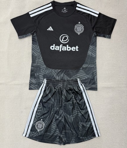 26/27 Celtic goalkeeper adult kit black