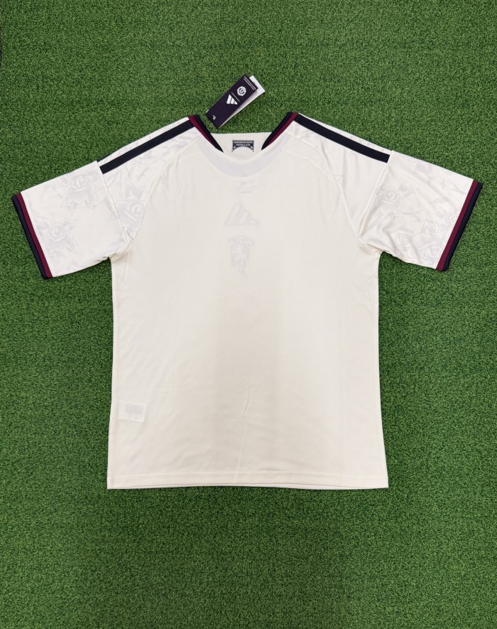 26/27 Manchester United third football jersey