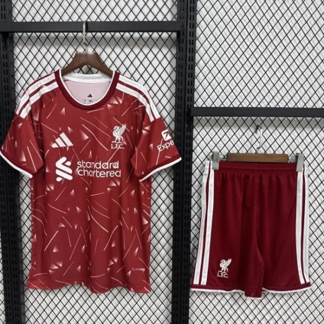 26/27 Liverpool home Adult set