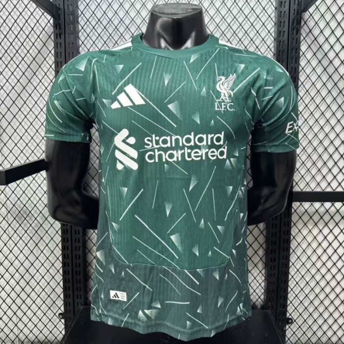 26/27 liverpool goalkeeper Player Version green
