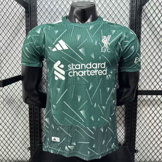 26/27 liverpool goalkeeper Player Version green
