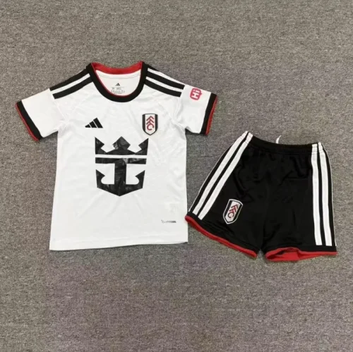 26/27 Fulham home kids kit