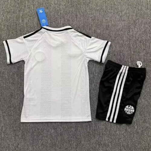 26/27 Frankfurt Away kids kit