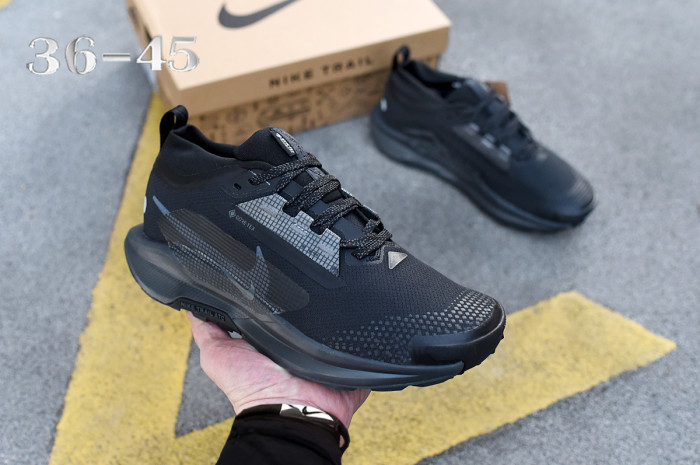 NIKE PEACTX TRAIL 5