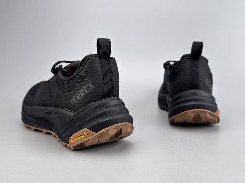 Adidas TERREX FREEHIKER 3 LOW GTX