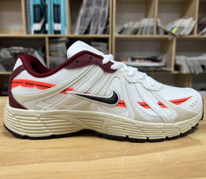 NIKE P9000