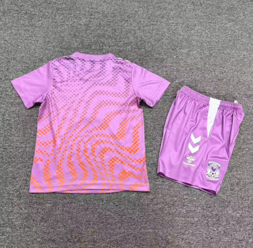 26/27 Coventry third kids kit