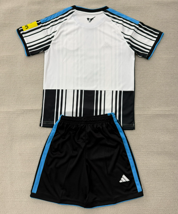 26/27 Newcastle United home kids kit