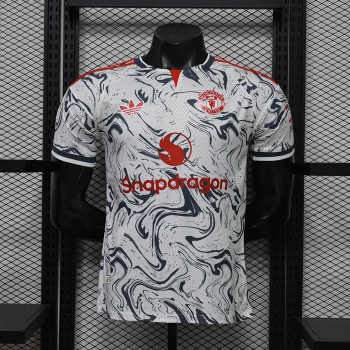 26/27 Manchester United Training Top Player Version White