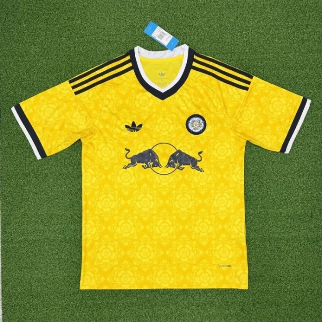 26/27 Leeds United away football jersey