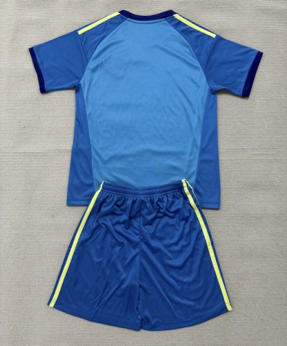 26/27 Leeds United goalkeeper adult set