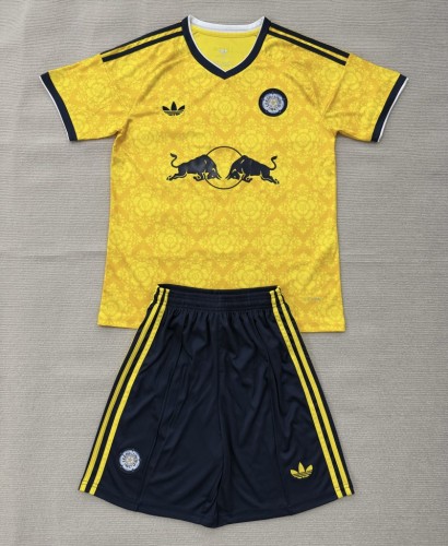 26/27 Leeds United away adult set
