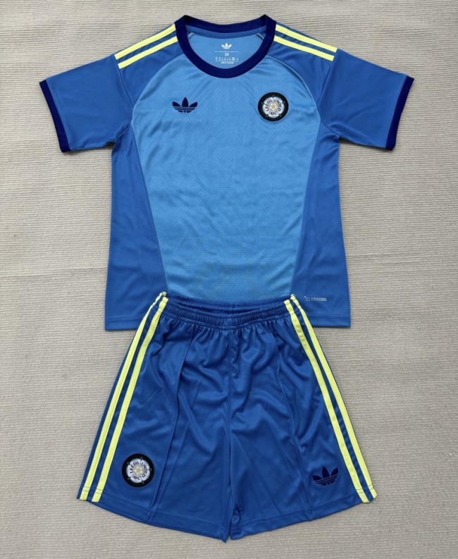 26/27 Leeds United goalkeeper kids kit