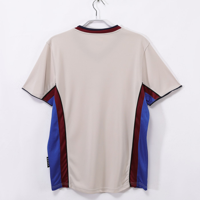 Retro 98/99 Barcelona away football shirt