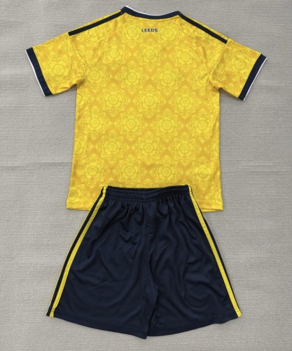 26/27 Leeds United away adult set