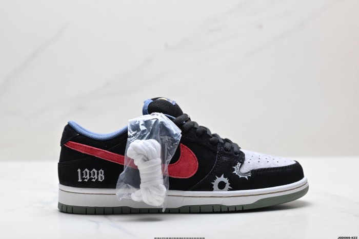 Nike SB Dunk Low Series