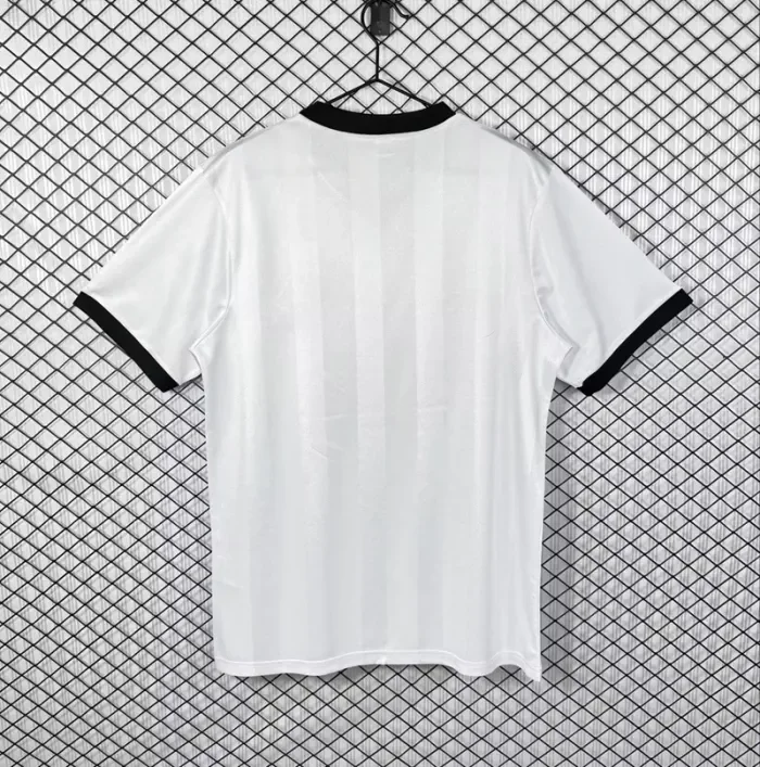 Retro 86/88 Wolverhampton Wanderers Away football jersey