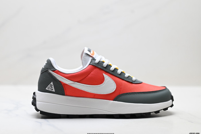 Nike ACG