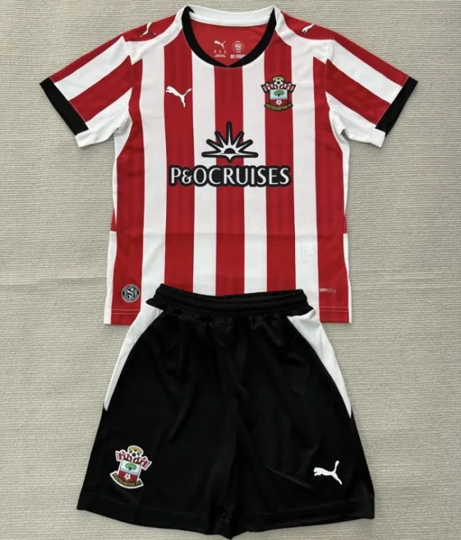 26/27 Southampton home kids kit