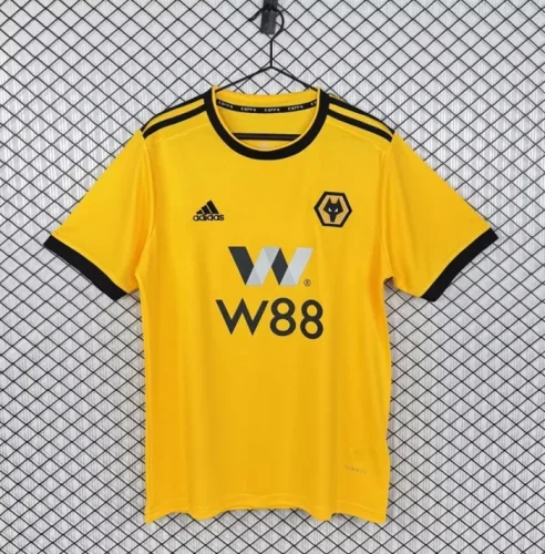 Retro 18/19 Wolverhampton Wanderers home football jersey