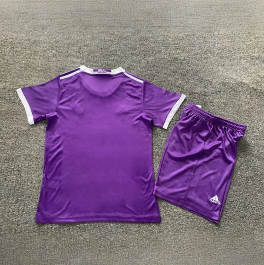 16/17 Retro Real Madrid Away kids kit