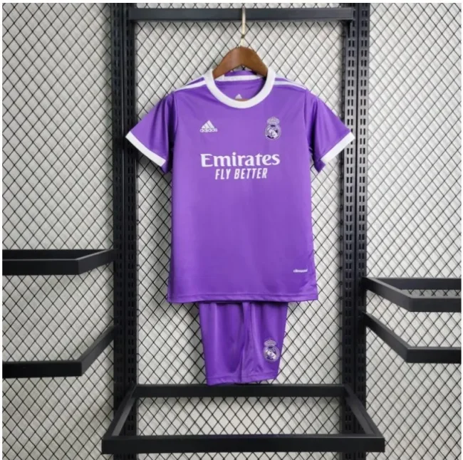 16/17 Retro Real Madrid Away kids kit