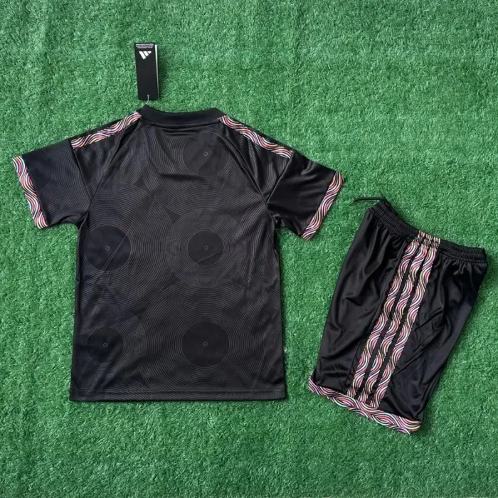 26/27 Lyon third kids kit