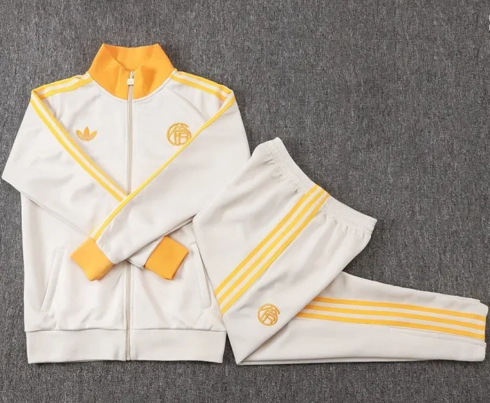 26/27 Bayern Munich kids jacket beige