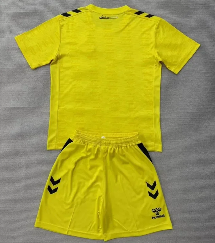 26/27 Sunderland goalkeeper adult set yellow
