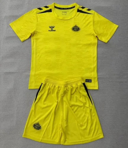 26/27 Sunderland goalkeeper adult set yellow