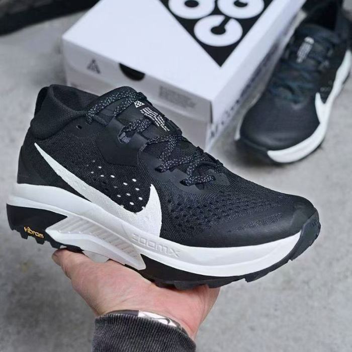 Nike ACG Zegama Trail Hiking Shoes
