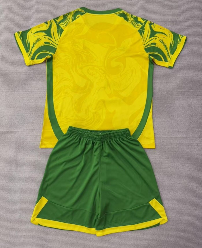 26/27 Norwich City home adult set