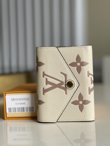 Annareps Great quality L*ouis V*uitton Bag Top Quality 12 x 9.5 x 1.5cm Free shipping