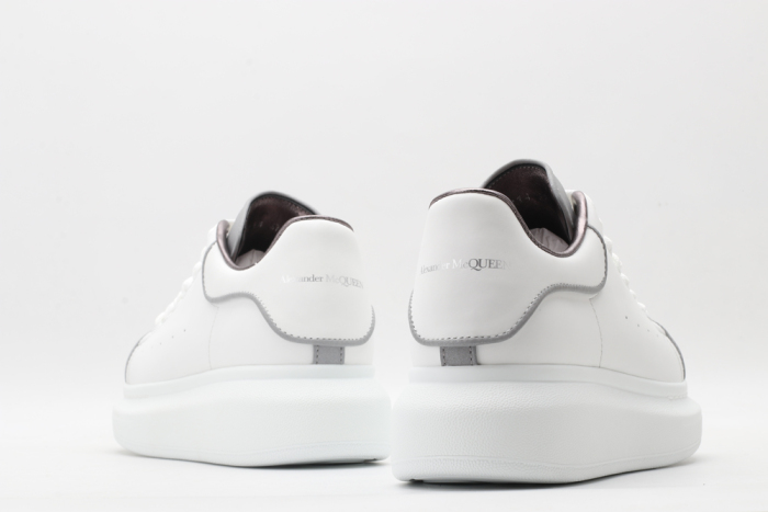 Annareps Great quality A*exander M*queen Sneaker Free shipping