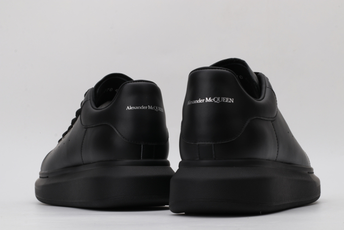 Annareps Great quality A*exander M*queen Sneaker Free shipping