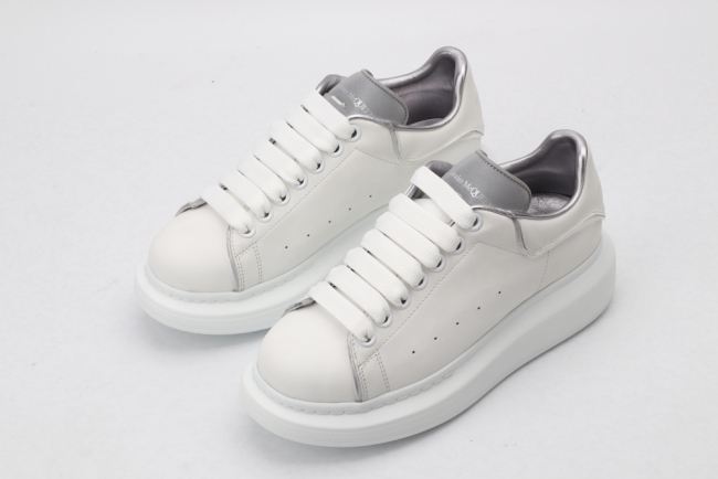 Annareps Great quality A*exander M*queen Sneaker Free shipping