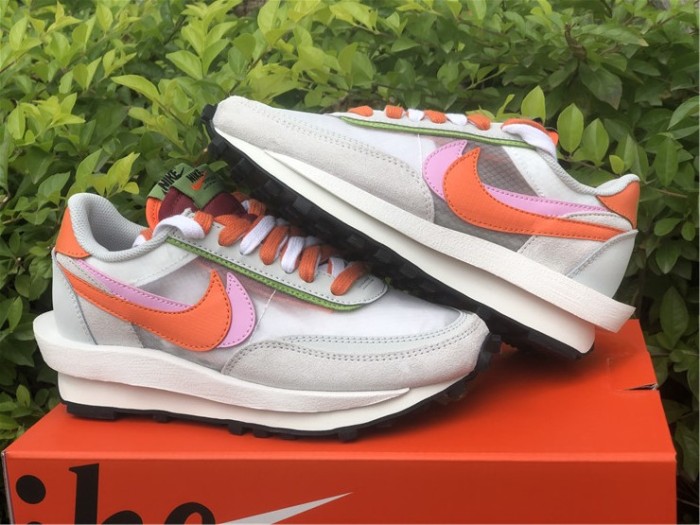 Free shipping from annareps Women Sacai x Nike Free shipping