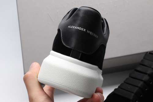 Annareps Great quality A*exander M*queen Sneaker Free shipping