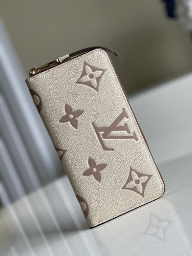 Annareps Great quality L*ouis V*uitton Top Bag 19.5*10.5*2.5cm Free shipping