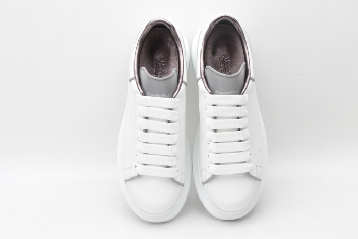 Annareps Great quality A*exander M*queen Sneaker Free shipping